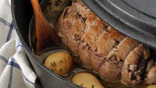 Rôti de Veau en Cocotte tendre et parfumé accompagné de PDT et champignons [upl. by Paris]