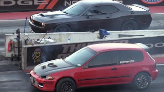 Honda Civic vs Hellcat  drag racing [upl. by Sumerlin]