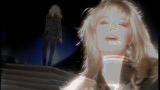 LeAnn Rimes  How Do I Live Official Music Video [upl. by Cheshire]