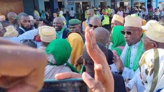 Arrivée de Youssouf M Boina et Mahamoudou à laéroport de Hahaya [upl. by Eetak472]