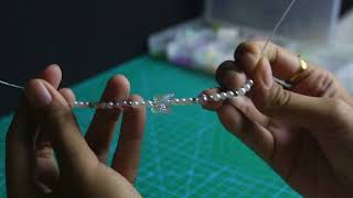 Tutorial Membuat Gelang Manik KupuKupu Elastis with Crystal [upl. by Emixam550]