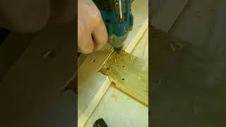 AVVITARE 12 Viti con Makita a Impulsi REALLY Works for Woodworking [upl. by Aicatsanna133]