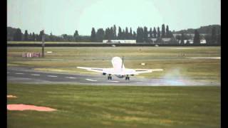 Superjet 100s Rough Landing [upl. by Lentha]