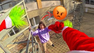 The Grinch is the thief of Christmas Part 2 Escaping Santa Claus and Girl Christmas Parkour Pov ​⁠ [upl. by Okoyik]