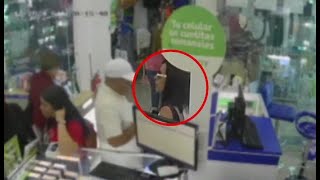 Antisociales roban un local de celulares en Santa Clara [upl. by Ahders]