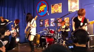 Stereopony at Amoeba [upl. by Albin]