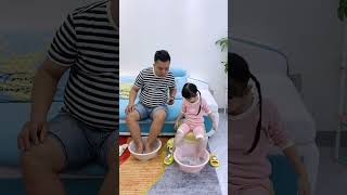 My Daughter Uses Plastic Bags To Soak Her Feet And Wash Her Face At The Same Time funnycutecomedy [upl. by Yung156]