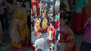 인사동 한복 퍼레이드  Insadong Hanbok parade 인사동 한복 korea seoul [upl. by Suhpesoj759]