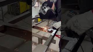 Spawarka laserowa 15 kw test spawania laserowego blacha 3mm doczołowo Laser welding [upl. by Htebazle]