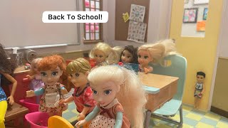 Back To School Elsia and Annia  new student  fun [upl. by Bricker]