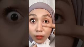 Easy Mascara removal HACK Credit  shorts viral trending hack diy makeup [upl. by Elbag]