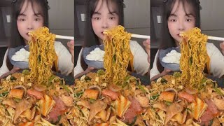 Chinese Xiaoxin Mukbang  Eating spicy hot pot bibimbap spicy hot pot food [upl. by Suilienroc]