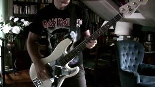 IRON MAIDEN  The Duellists Bass Cover Real Steve Harris Solo [upl. by Lasko]