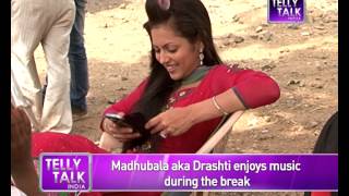 Madhubala aka Drashti Dhami enjoys music  Behind the Scenes [upl. by Erodavlas]