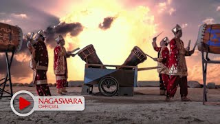 Wali Band  Ngantri Ke Sorga  Official Music Video  NAGASWARA [upl. by Leidgam700]