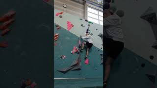 BAZ bouldergym zaandam  albarracin left  paars 5b beta  gebouwd op 29102024 [upl. by Ytsur]