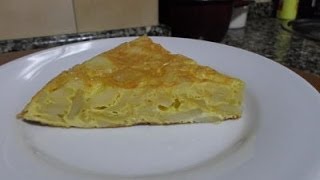 Tortilla de patata Española  Spanish potato omelet [upl. by Osi]