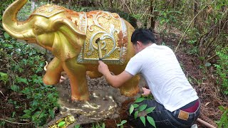 Treasure hunters unearthed more than ten kilograms of golden elephants and treasures [upl. by Hayalat]