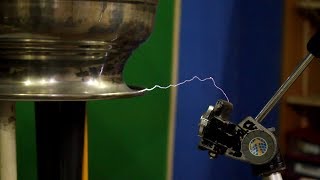 Homemade Van de Graaff Generator [upl. by Buckingham]