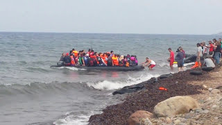 Arrival of Syrian refugees  Aankomst van Syrische vluchtelingen Eftalou Lesbos 22 sept 2015 [upl. by Ahsiket]