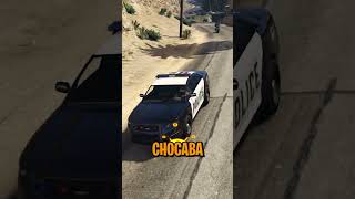 Nunca Sigas a un Policía en GTA 5 gta5 shorts [upl. by Ahsyia]