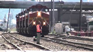 Building an intermodal train on the BNSF Seattle 8102010 part 1 [upl. by Aicats]