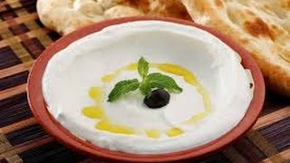 How To Make Labneh Lebanese Cream Cheese  طريقة سهلة لتحضير اللبنة Strained yogurt [upl. by Alvy]