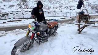 PATNITOP LIVE SNOWFALL 2024  HAMARA BULLET FASS GYI 🥺  patnitophills [upl. by Nostrebor781]