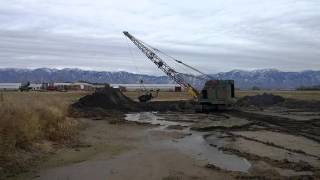 Dragline working in close [upl. by Gino]