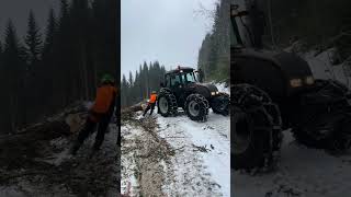 VALTRA FAIL 🚜🌲 valtra logging stihl lumberjack fyp norway tractor [upl. by Nnek6]