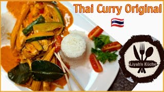 Rotes Thai Curry Original Rezept mit Hähnchenbrust Gemüse Erdnussnote Reis  thailändisch kochen [upl. by Spalla]