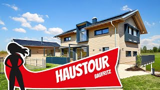 Haustour Landhaus Heimat 40  Haus am Hang mit Einliegerwohnung von Baufritz  Hausbau Helden [upl. by Alial]