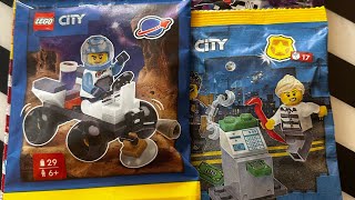 Opening and assembling Lego City Magazine 77 Otto Orbit with Space QuadampLego City Cashpoint robbery [upl. by Eriuqs665]