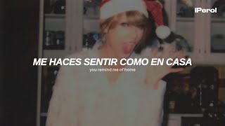 Taylor Swift  Christmas Tree Farm Español  Lyrics [upl. by Aralc]