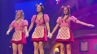 K3 amp De Drie Biggetjes Musical Cast  De Drie Biggetjes Finale [upl. by Yelsa]