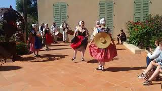 Danse traditionnelle provençale Traditional french provenzal dance [upl. by Aneloc]