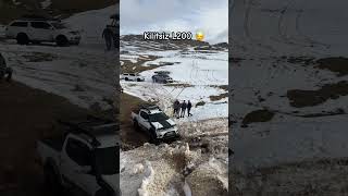 Kilit olmayınca engeli geçemedi 😂 automobile mud offroad mudoffroading offroading patrol [upl. by Einomrah]