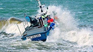 📛VIDÉO DE DINGUE DES MARINS DE CAPBRETON DANS UN OCÉAN DÉCHAÎNÉ 🌊😨Alexrolland [upl. by Downe]