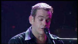 Garou  Que lamour est violent live 2004 [upl. by Tomas]