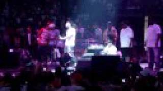 Lil Wayne Get Too Comfortable LIVE [upl. by Okihsoy]