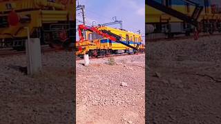 Railway crane  teri akhiyo ka war  phooltas  engineering  train  Heavy haul DFCCIL trains [upl. by Abbotsun]