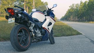 20022009 Honda VFR800 Delkevic Exhaust HQ Audio [upl. by Nwahsal]