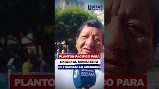 Organizaciones sociales y fundaciones firmantes de convenio con el MIES realizaron dicho plantón [upl. by Armando20]