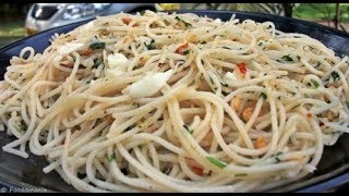 Spaghetti Aglio e Olio Recipe  Garlic Pasta  Foodomania 31 [upl. by Neomah500]