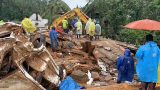 Mais de 60 mortos por deslizamentos de terra na Índia  AFP [upl. by Elauqsap]