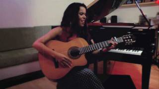 Beatriz Luengo quotAlguien Use Somebodyquot  Acústico [upl. by Punak]