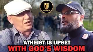 Muslim Clarifies Atheists Concerns  Hashim  Speakers Corner [upl. by Ennagrom]