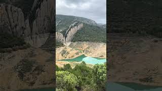 Muraille de finestras en Aragon [upl. by Essirahs906]