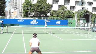 Samantha Stosur vs 土居美咲  練習 [upl. by Gardel190]