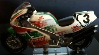 Honda RC45 John Kocinsky 1997 [upl. by Edals]